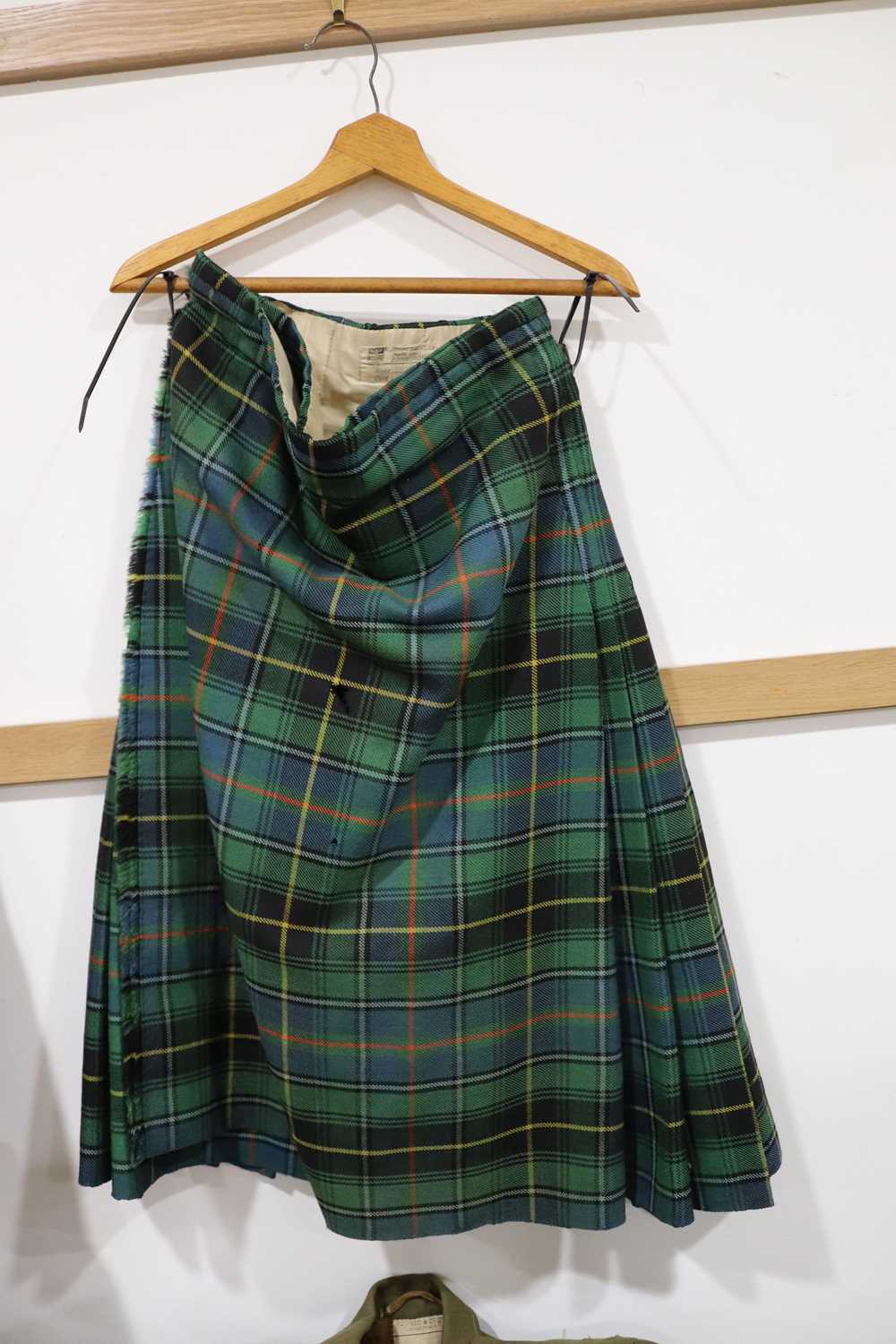 Scottish Borderers officer's tunic, and kilt by W. Jardine & Sons Ltd.Jacket 19in pit to pit, back - Image 2 of 2
