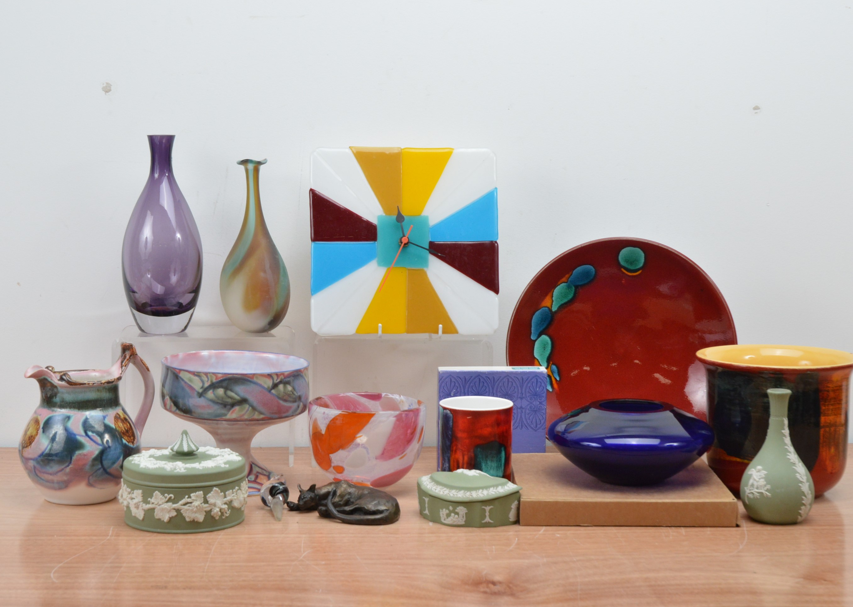 A mixed lot of ceramics and glass, including Aldermaston, modern Wedgwood Jasperware, Poole pottery,