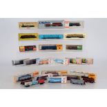 N Gauge Continental Freight Stock, various examples, in various liveries, mainly cased or boxed,