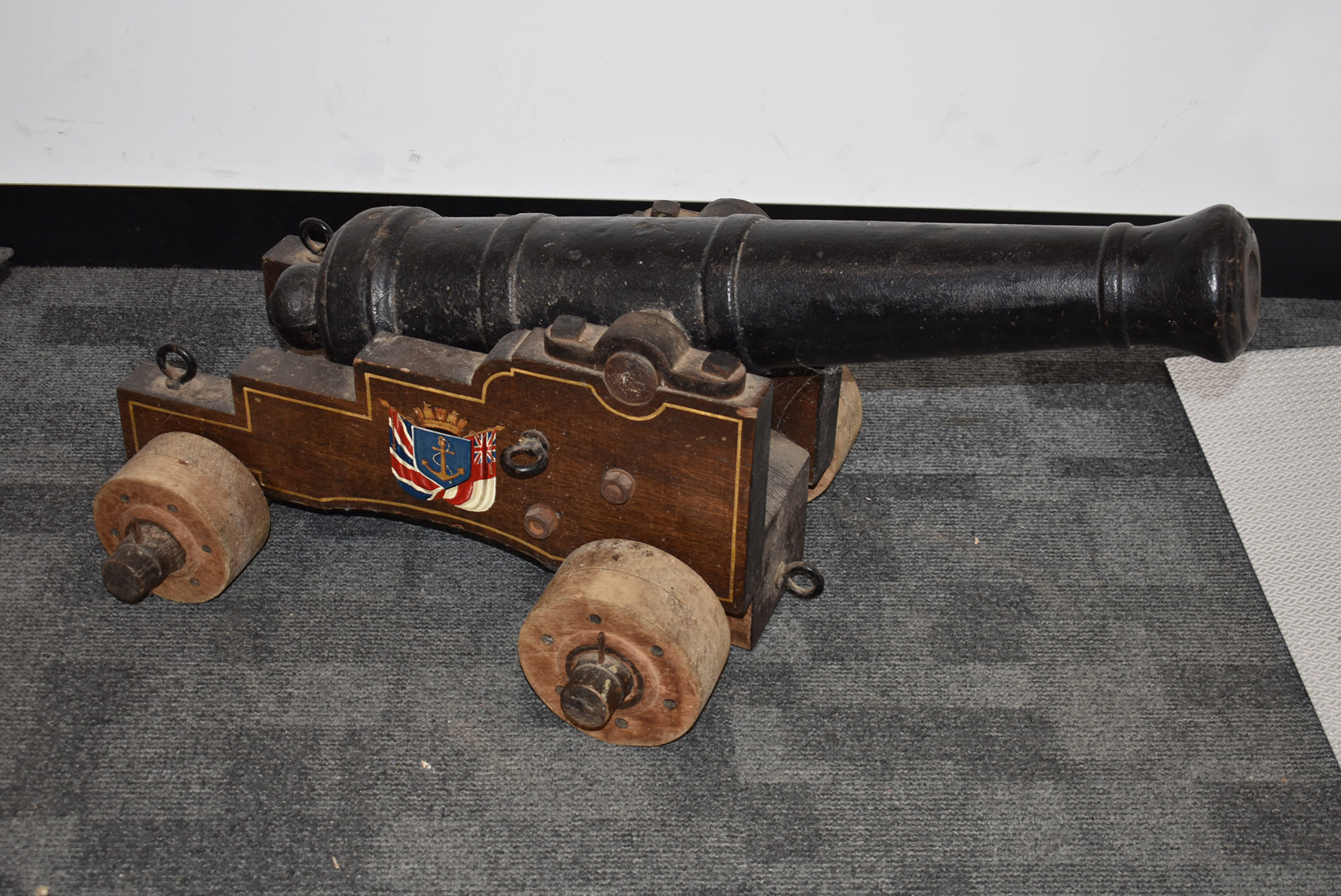 A late 18th early 19th Century European Saluting Gun, possibly Swedish, with 70cm long barrel, - Image 6 of 9