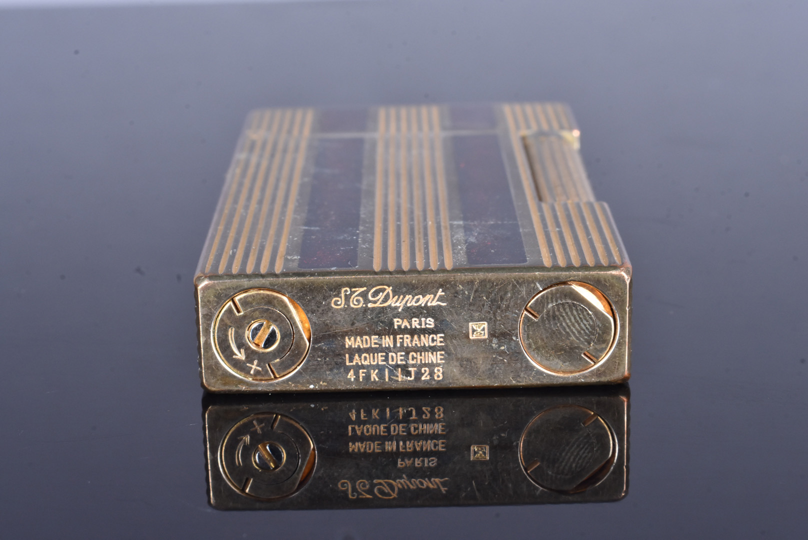 Three reproduction Dupont yellow metal pocket lighters, one with engine turned design, one with - Image 3 of 4