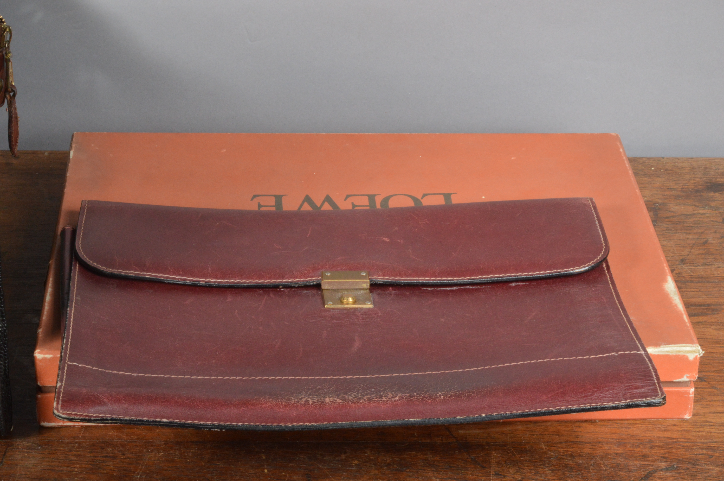 A collection of leather bags and jewellery boxes, including a Mulberry tote bag with tan leather - Image 2 of 3