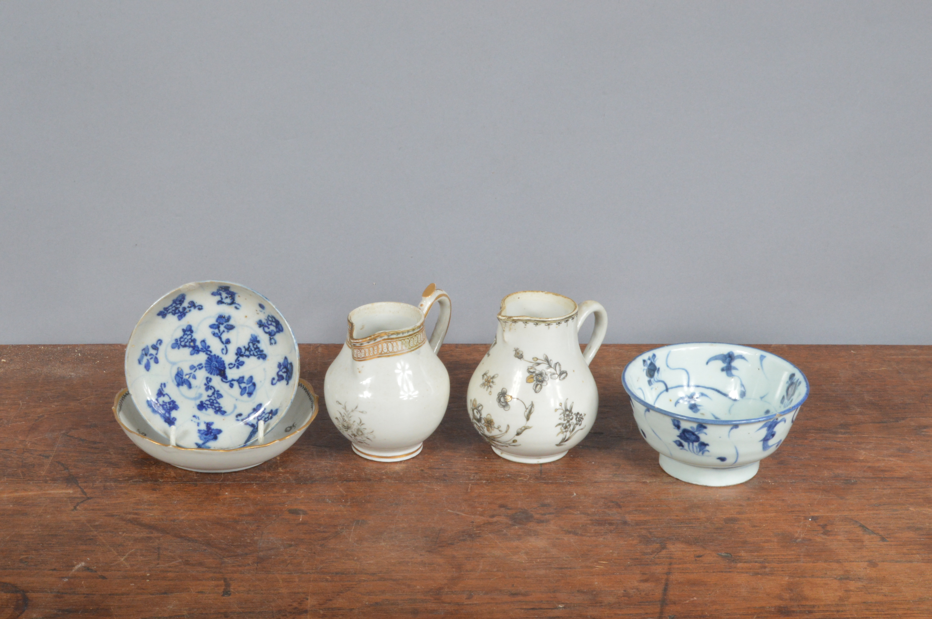 A group of 19th and 20th century Chinese porcelain wares, to include to sparrowbeak jugs, a - Image 2 of 2