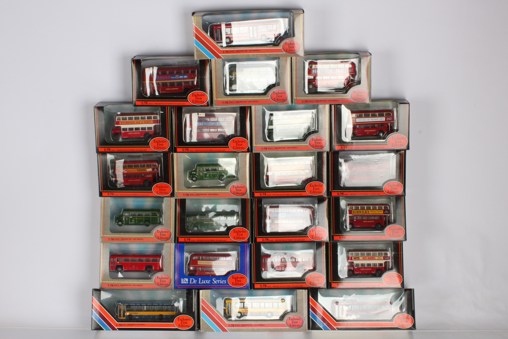Exclusive First Editions London Transport/Region Vintage and Modern Buses, all boxed 1:76 scale,