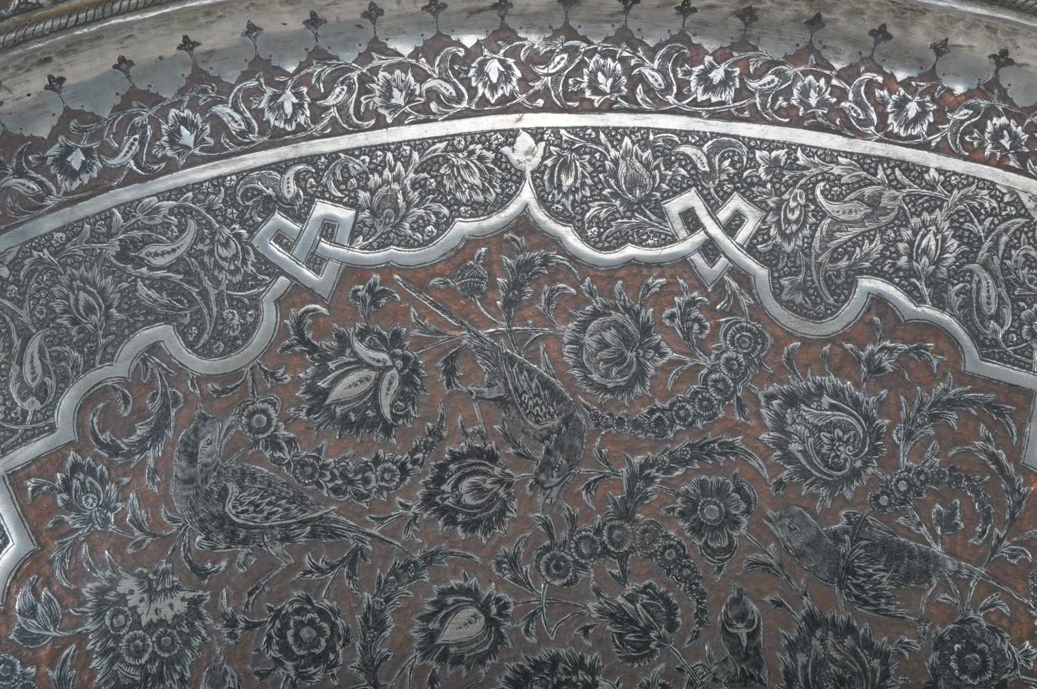 A large and impressive late 19th/early 20th century Iranian (Shiraz) copper and tin platter, - Image 4 of 7