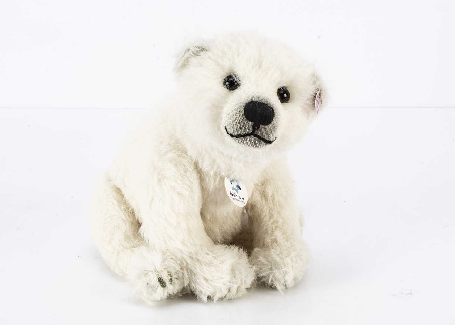 A Steiff limited edition Flocke polar Bear,
