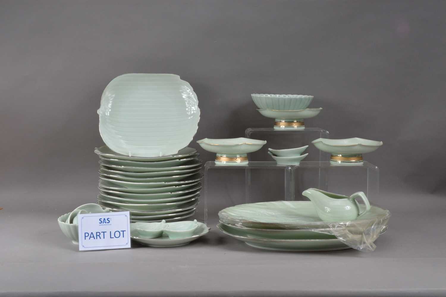 A large and extensive Japanese dinner service, - Image 4 of 6