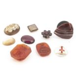 A small collection of loose seals and gems,