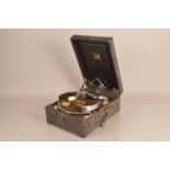 Portable gramophone,