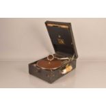 Portable gramophone,