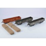 Hornby 0 Gauge No 2 bogie High Capacity Wagons and Loads (5),