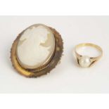 A continental yellow metal cultured pearl dress ring,