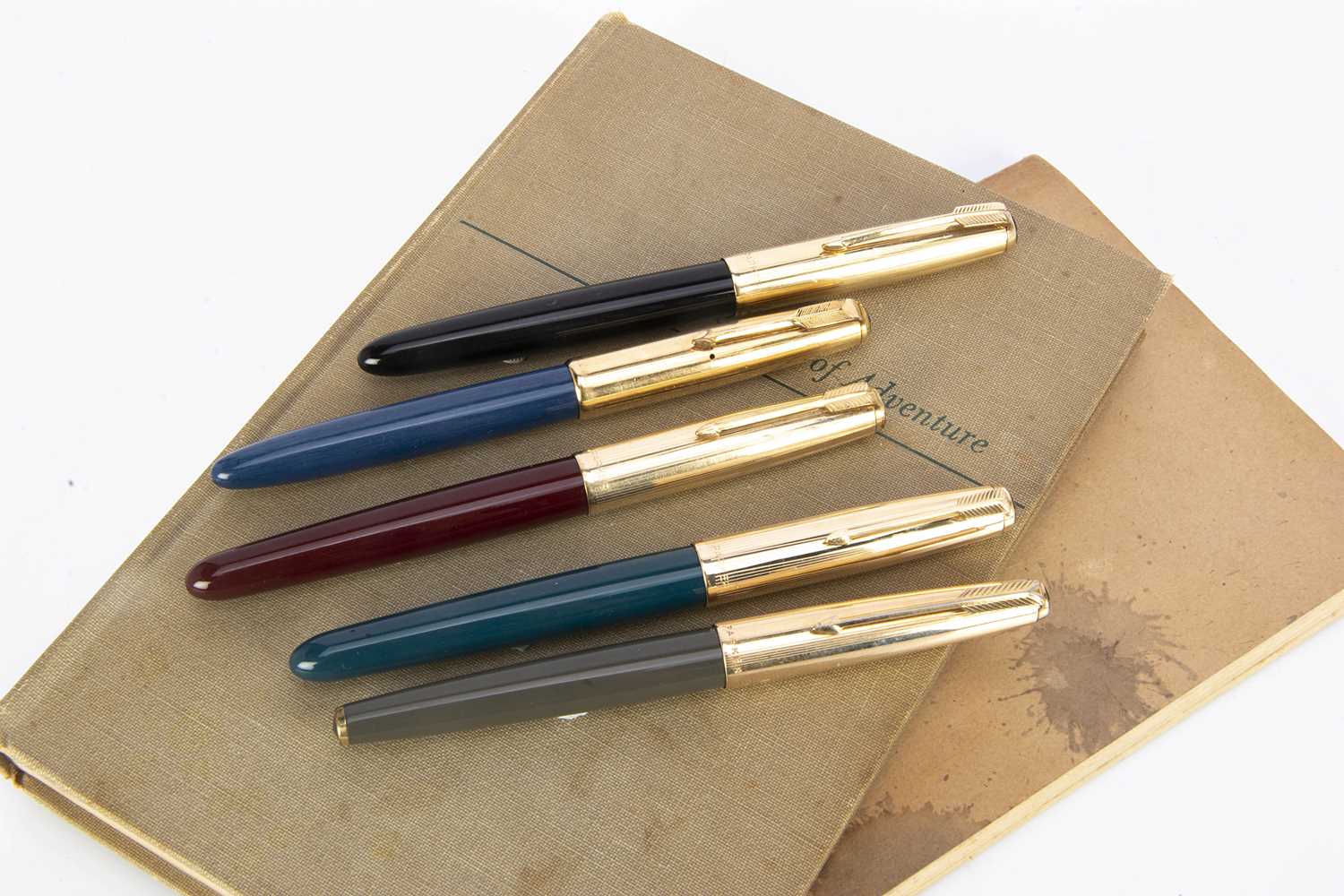 Five vintage Parker fountain pens, each with gold plated caps, one 61 ...