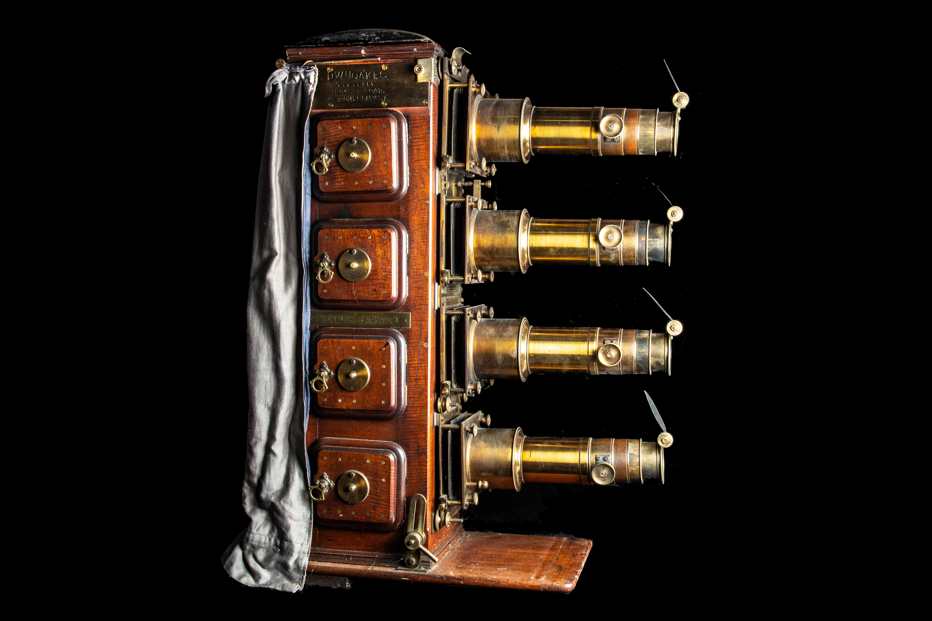The Noakes 'Quad' Magic Lantern or Noakesoscope (Special Auction Services wishes to extend its