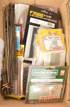 N Gauge Trackside Accessory Kits and Track (Qty),