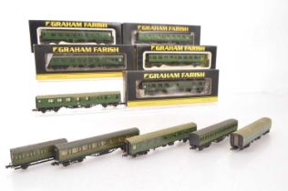 N Gauge Graham Farish SR/BR Green Liveried Coaching Stock (11),