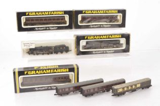 Graham Farish N Gauge Steam Locomotives and Coaches (8),