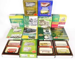 Exclusive First Editions Bus Sets and Gift Sets (14),