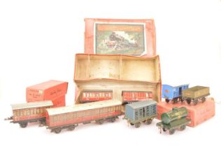 Pre-war Hornby 0 gauge Trains and Boxes (qty),
