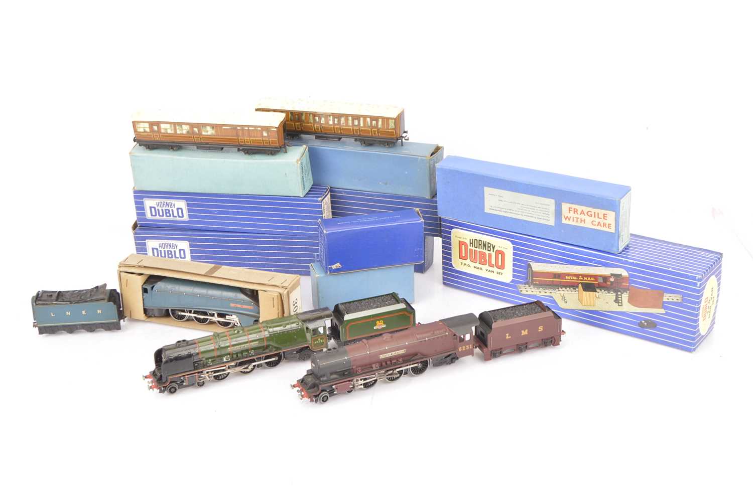 Lot De Trains Hornby Dublo échelle 00/7 - 6 Pièces Boîtées Réf 2746 2729 2728 2701 2710 + 1616