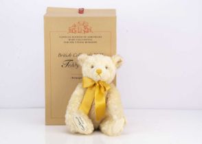 A Steiff limited edition British Collectors 2000 teddy bear,