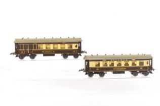 A pair of Hornby 0 Gauge No 2 Special Pullman Coaches,