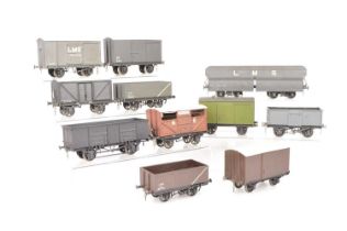 Large quantity of 0 Gauge kitbuilt part built and unmade wagons kits,