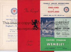 ENGLAND SCHOOLBOYS V SCOTLAND SCHOOLBOYS 1954 AT WEMBLEY Programme for the match at Wembley 3/4/