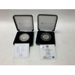 2 silver ounce jubilee mint coins commemorating Qu