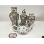 An 18th century Chinese Export porcelain tea pot a