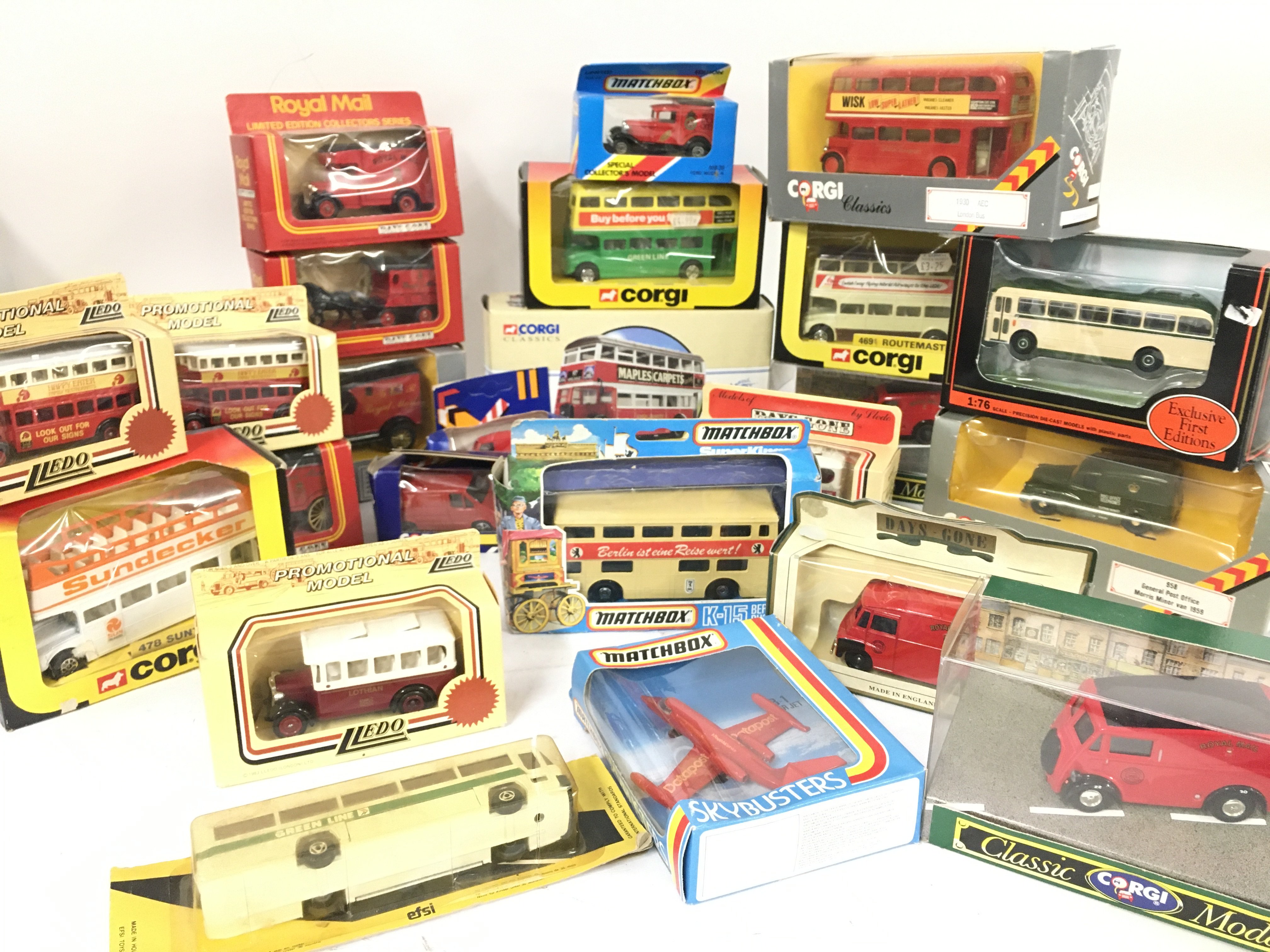 A Collection of Boxed Die-Cast Buses and Vans etc. - Image 5 of 5