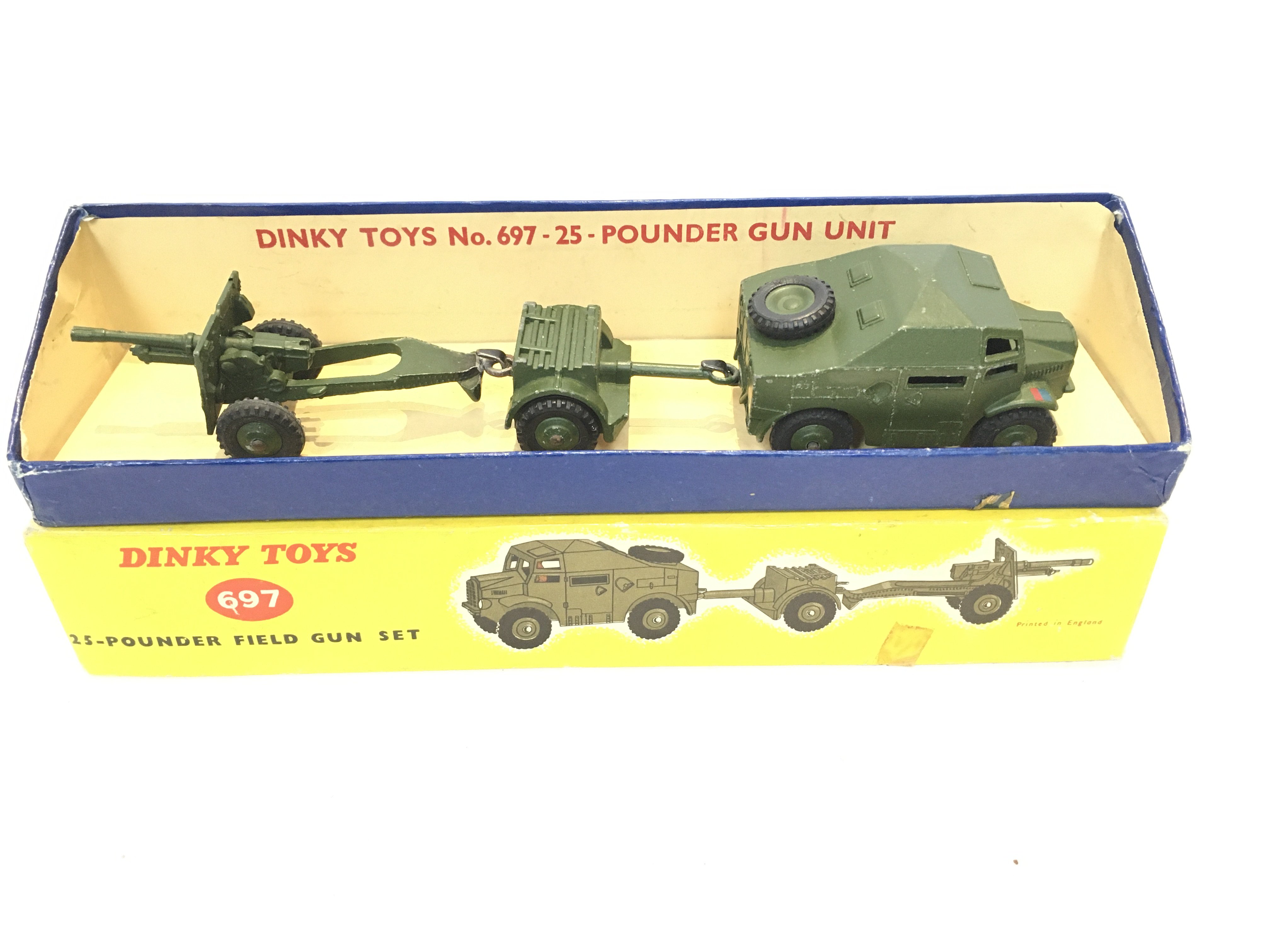 A Boxed Dinky 25-Pounder Field Gun Set #697.