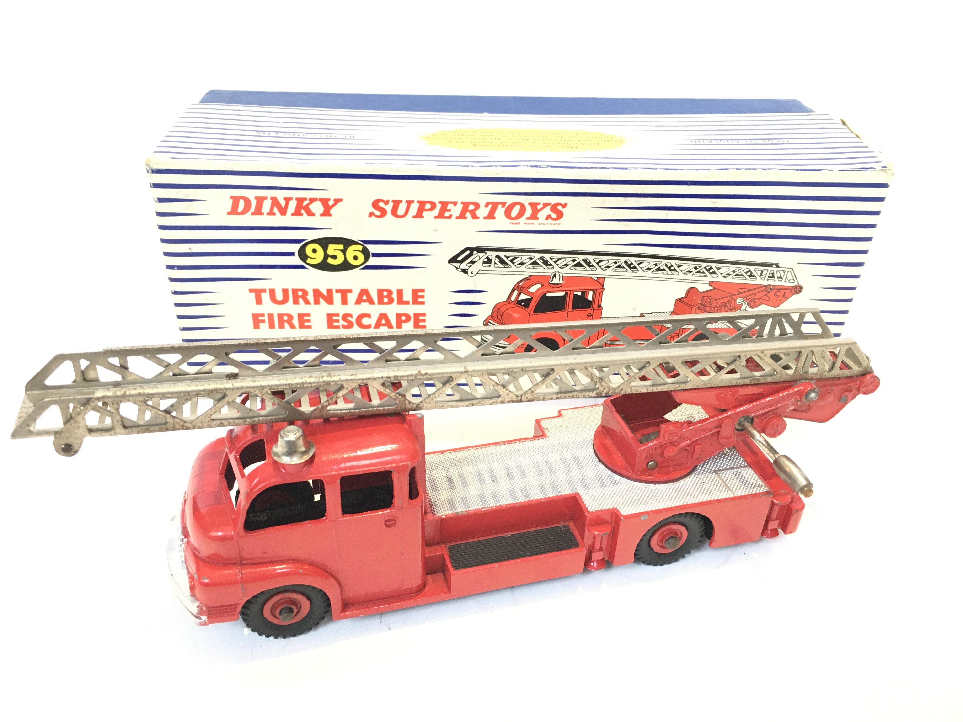 A Boxed Dinky Supertoys Turntable Fire Escape #956 - Image 2 of 3