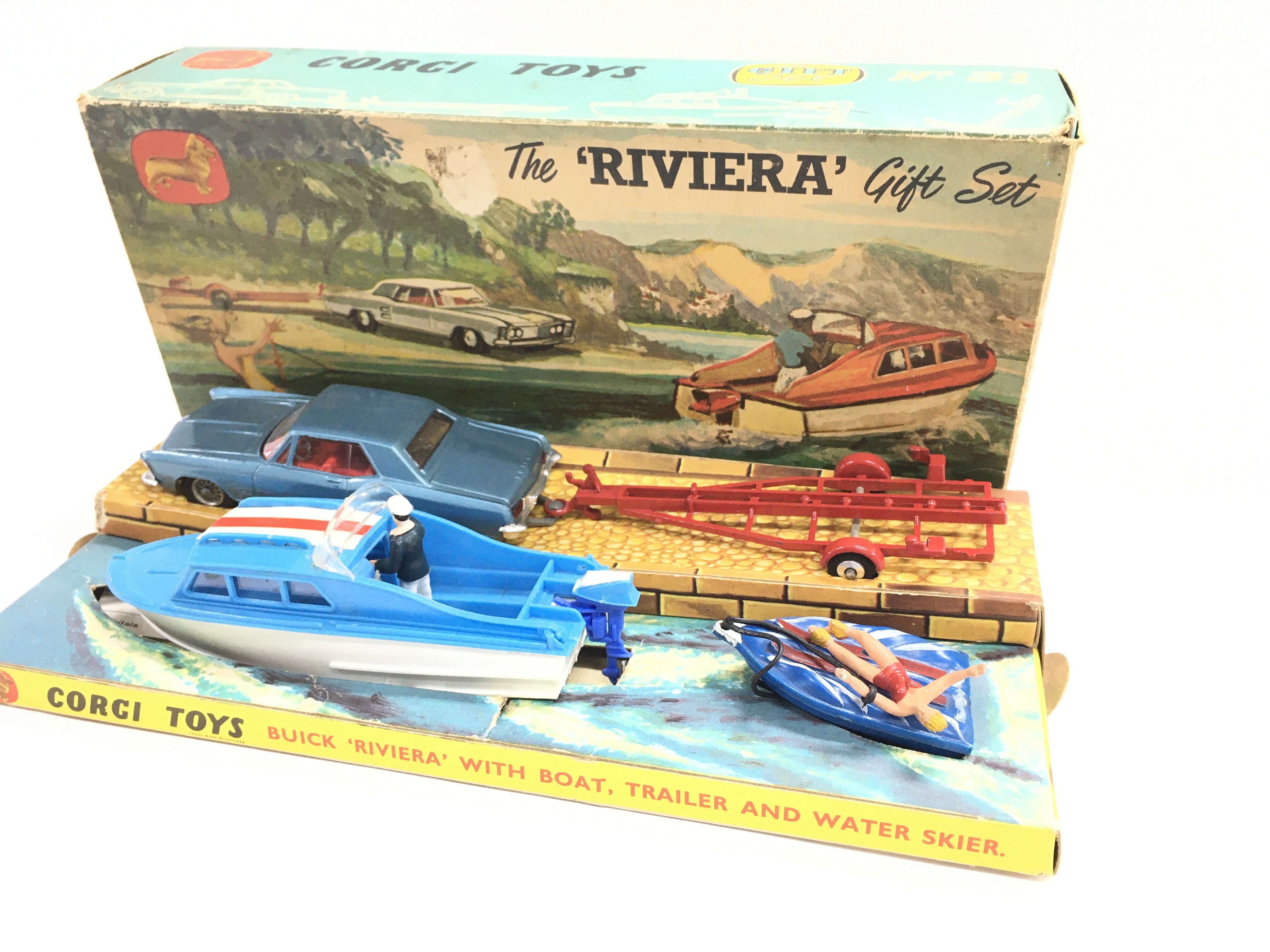 A Boxed Corgi The Riviera Gift Set #31. Complete. - Image 3 of 3