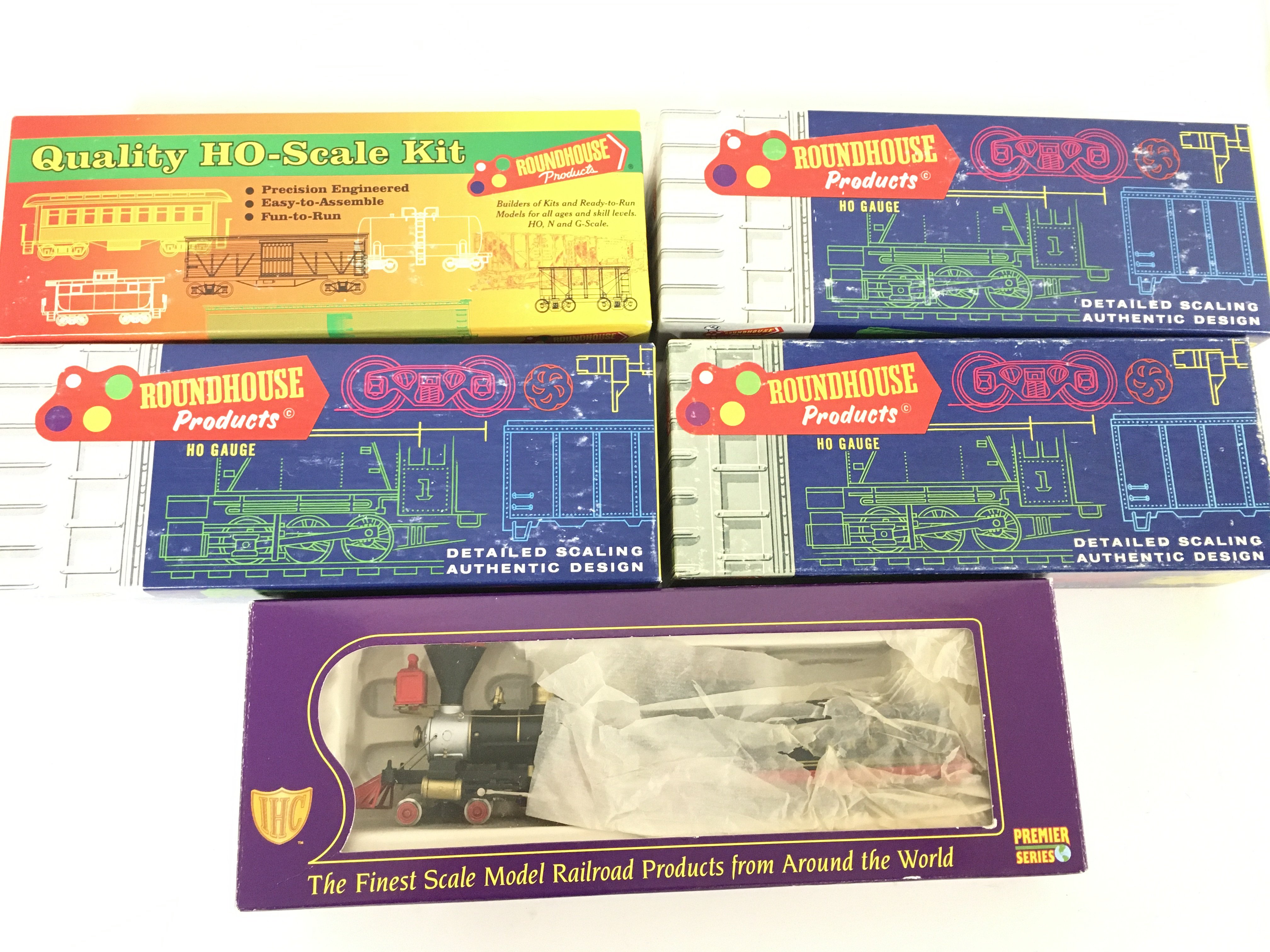 A Boxed HO Gauge Old Timer 4-4-0 and 4 x Coaches - Image 3 of 3