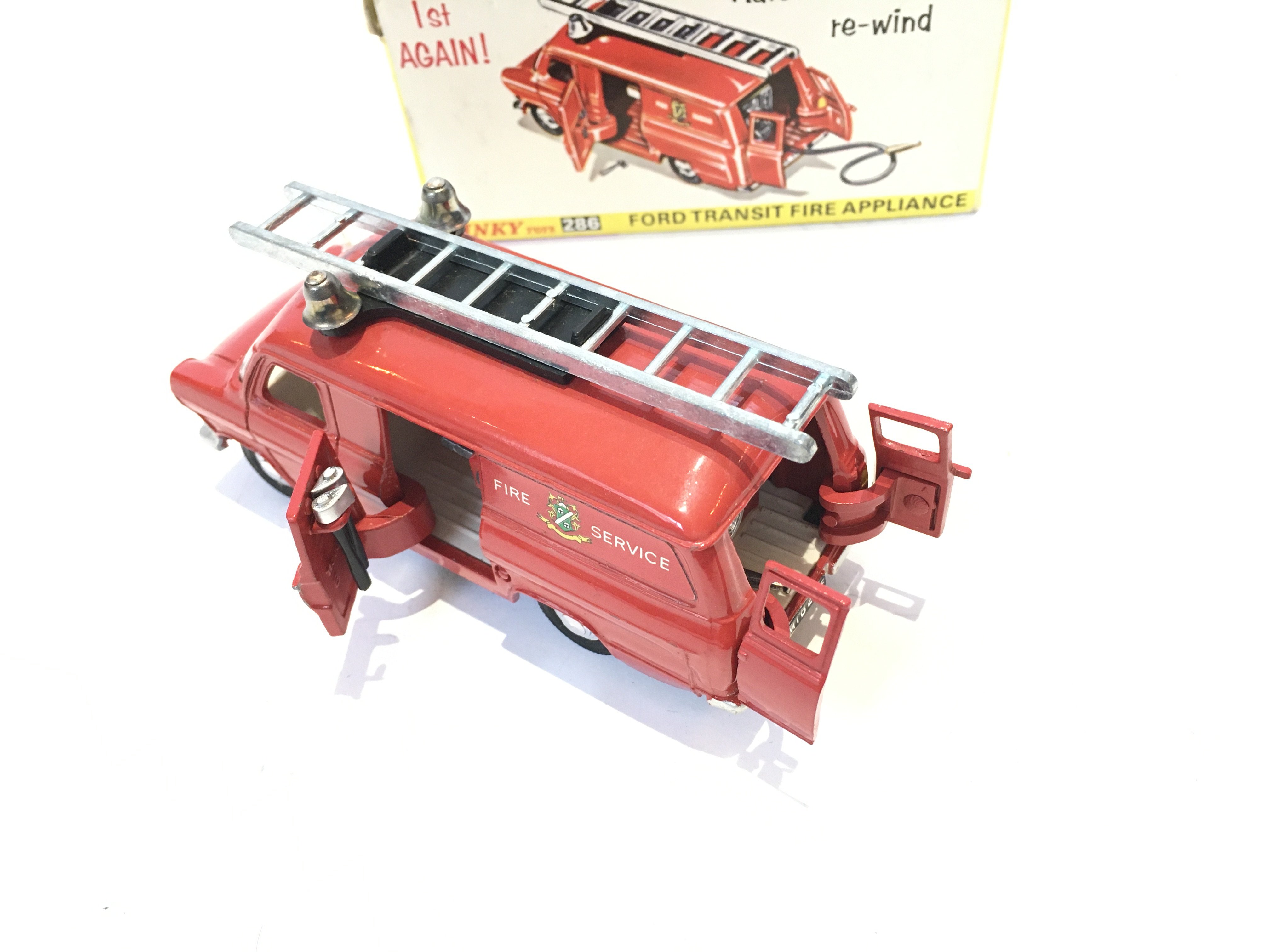 A Boxed Dinky Ford Transit Fire Appliance #286. - Image 3 of 5