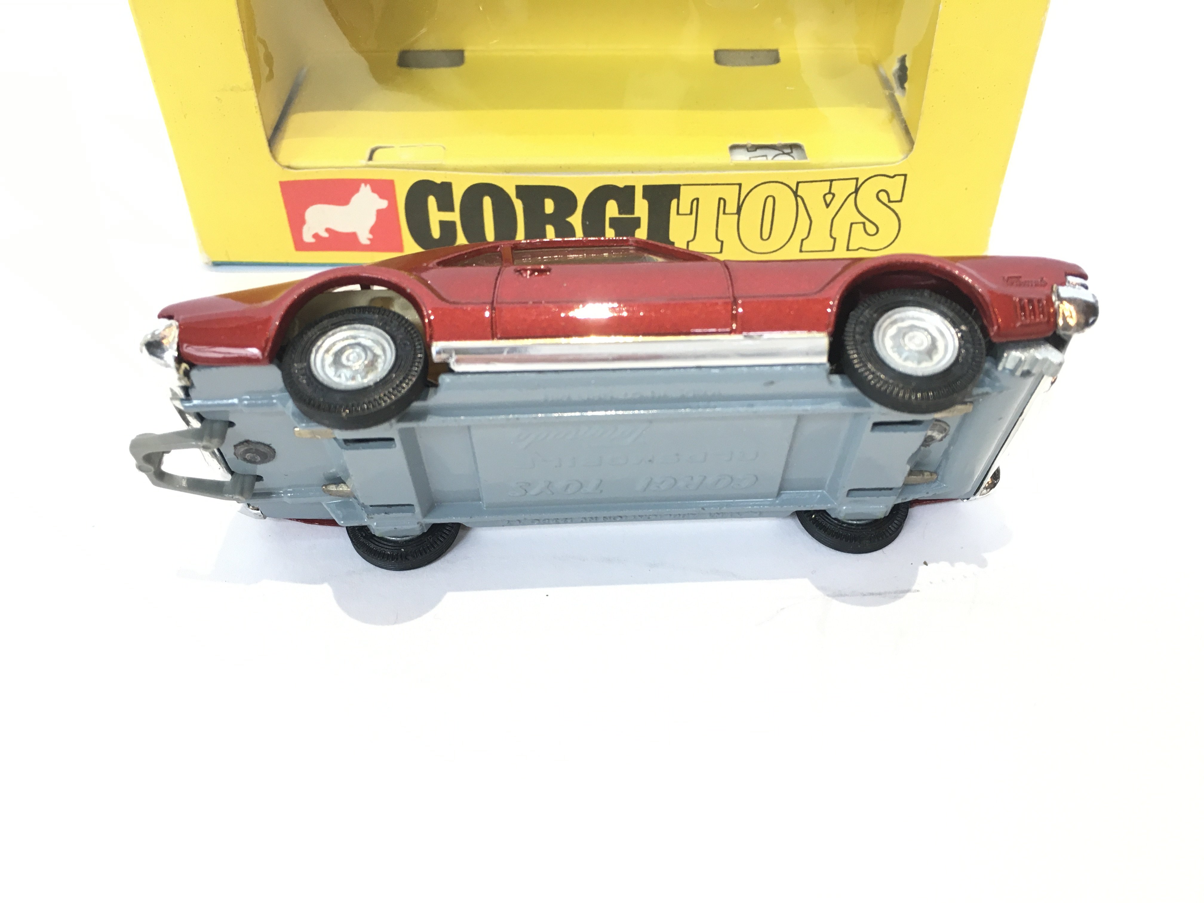 A Boxed Corgi Oldsmobile Tornado #276. - Image 3 of 3