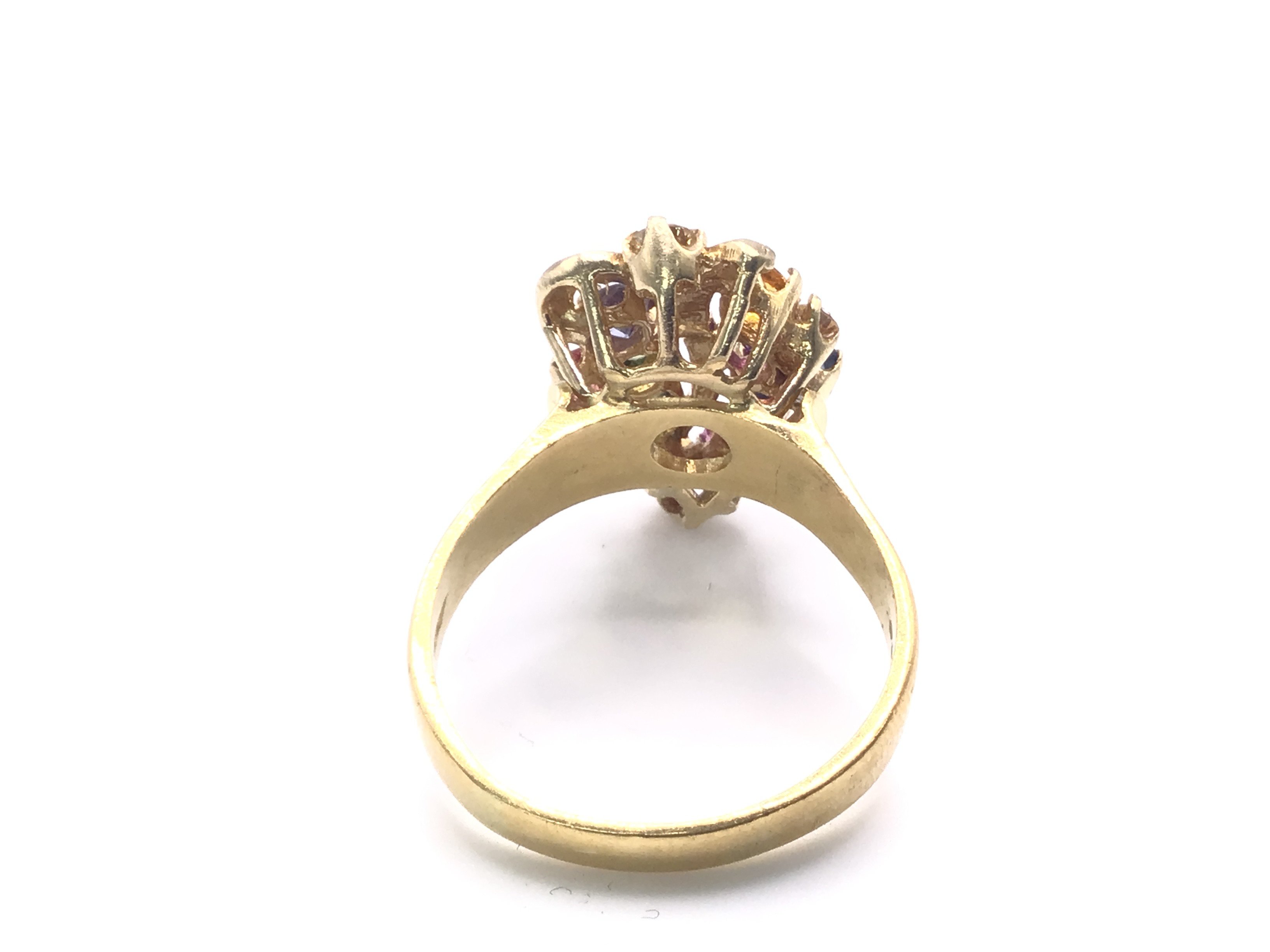 A 18Ct Gold Multi-Stone Cluster Ring. 8.3 Gm size - Image 4 of 4