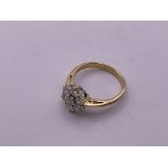 18ct gold diamond cluster ring (3/4ct). Size M, 3.