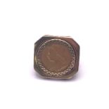 A gents 9ct gold half sovereign ring, approximatel