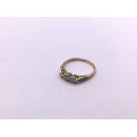 18ct gold 3 stone diamond ring + diamond shoulders