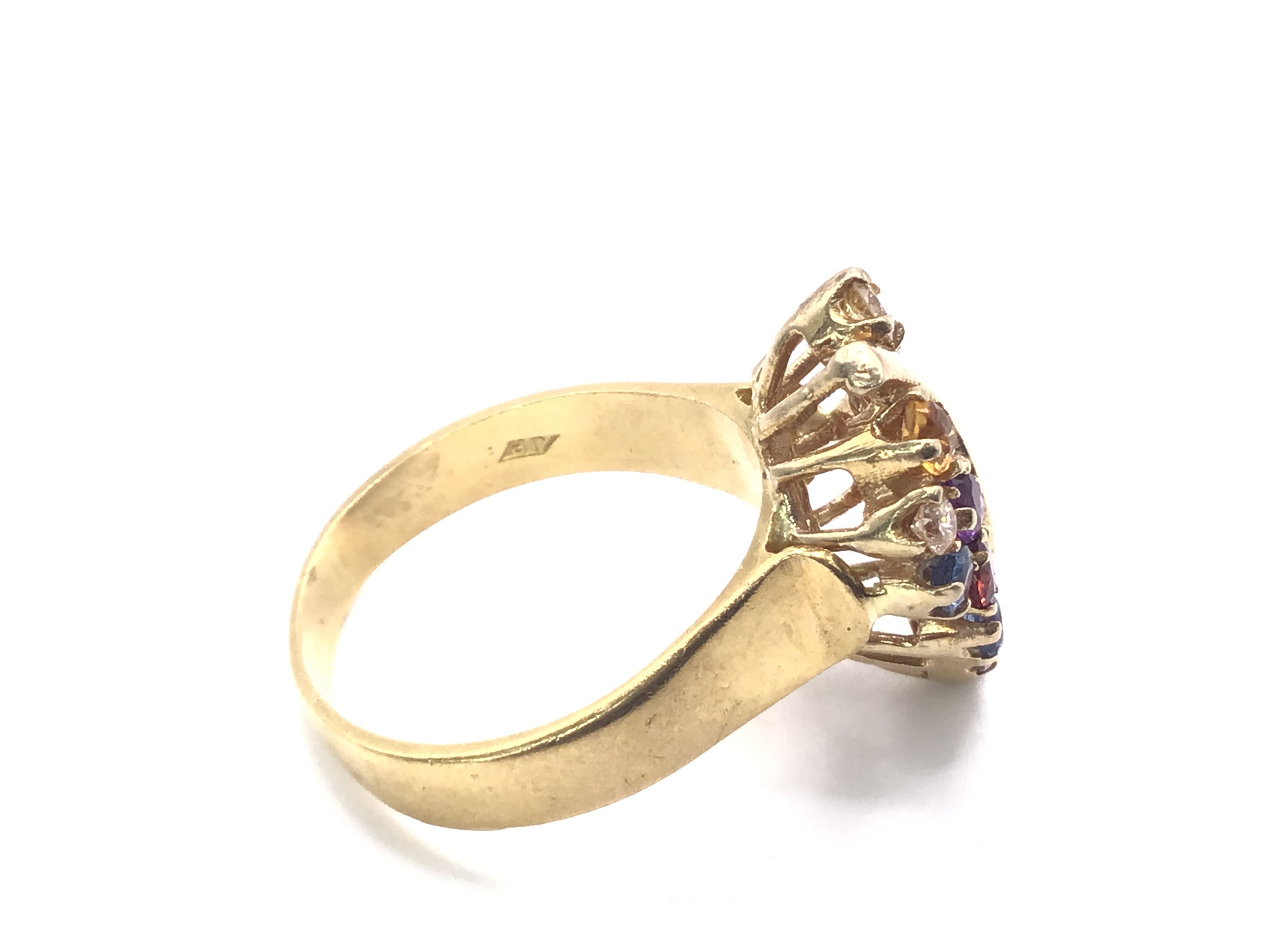 A 18Ct Gold Multi-Stone Cluster Ring. 8.3 Gm size - Image 2 of 4