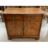 A modern walnut veneered HiFi utility cabinet. 97