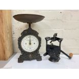 Vintage household scales no 49 (32cm tall approx)