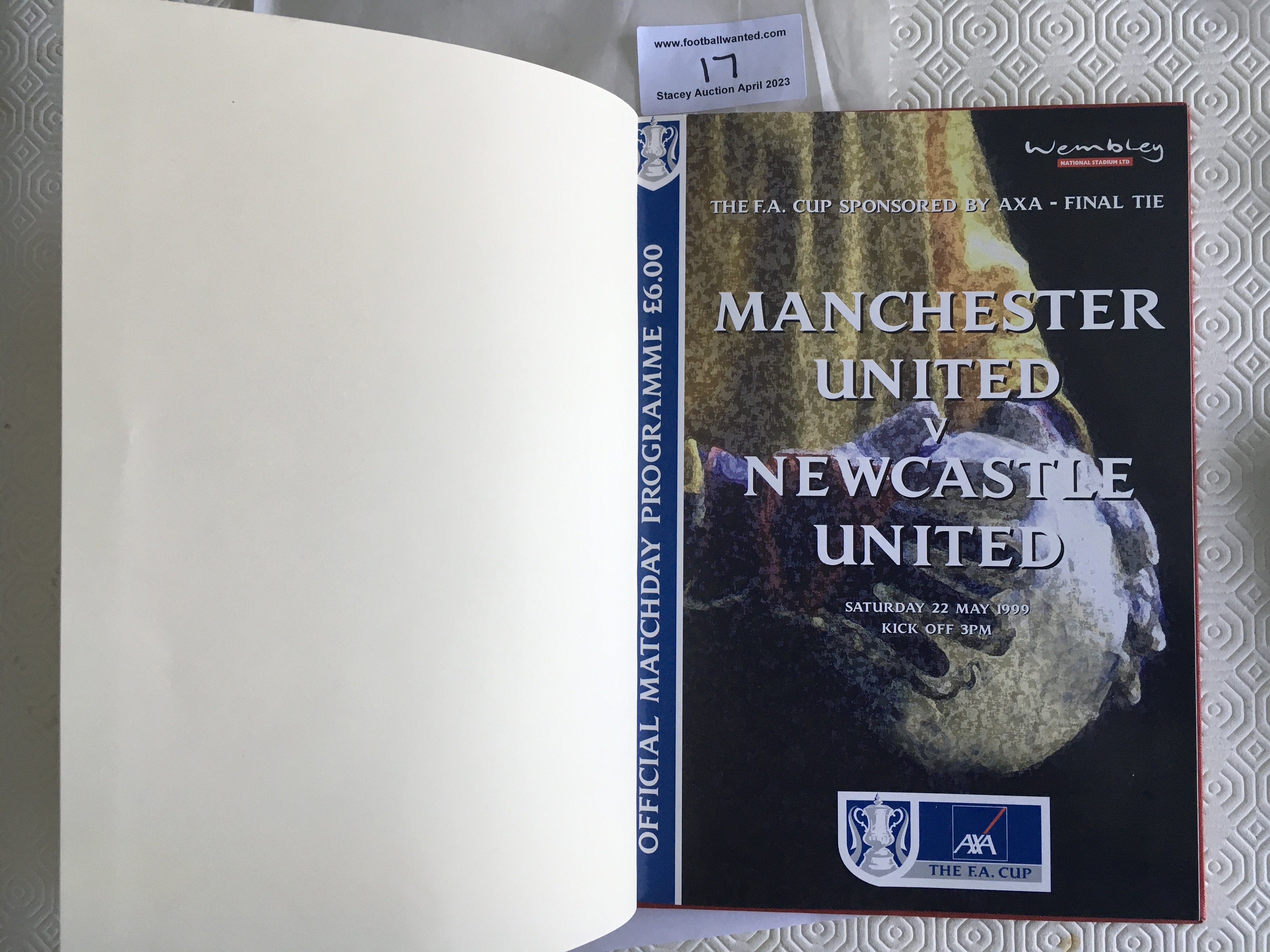 1999 FA Cup Final Manchester United Hardback Signe - Image 4 of 4