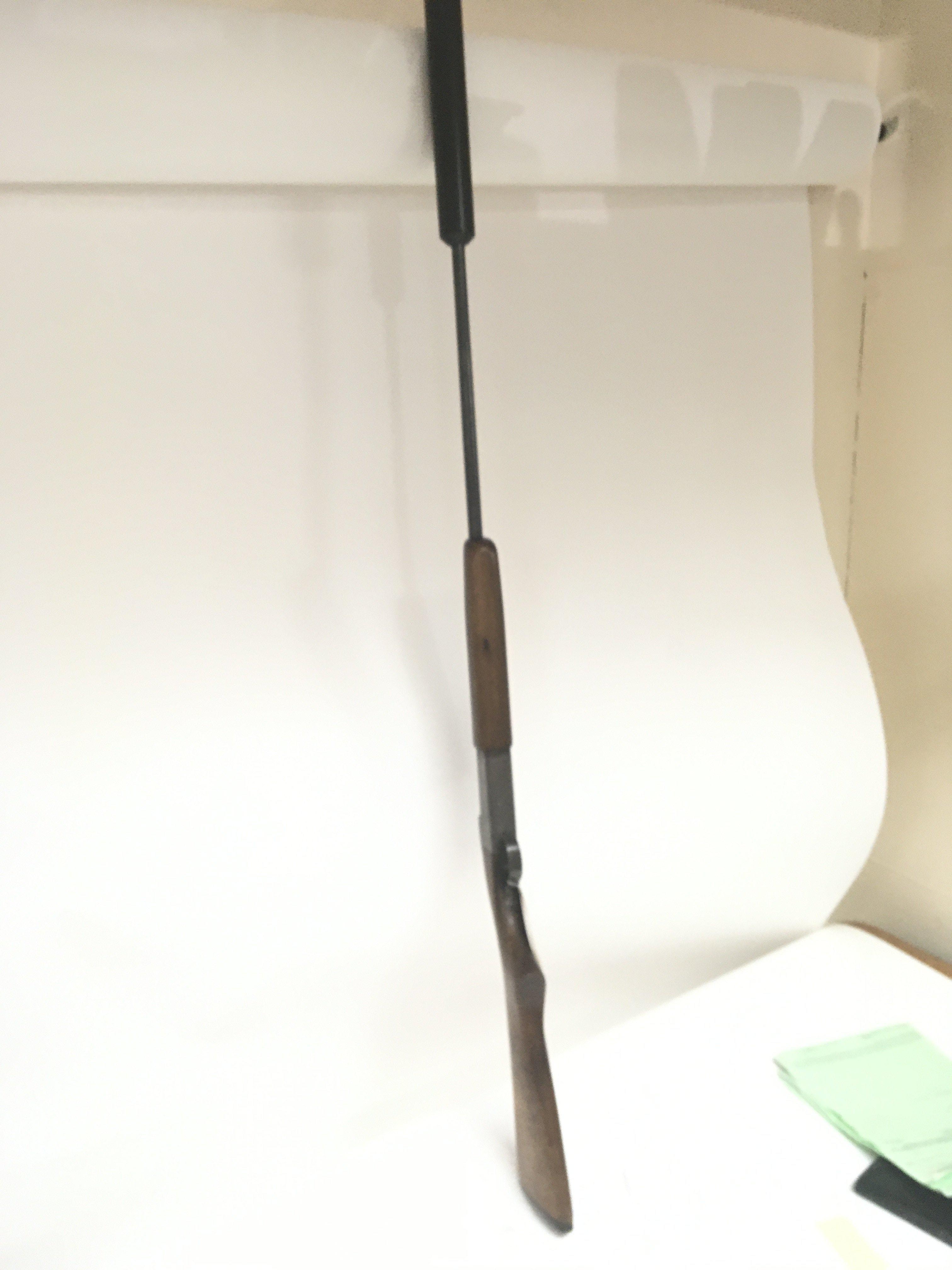 An unusual.410 single barrel shot gun with fixed silencer Maker Cooey Canada model 84 serial - Image 3 of 3