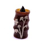 A carved agate snuff bottle in the from of a bambo