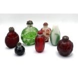 7 carved cameo and carved glass snuff bottles, 2 w