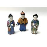 3 porcelain snuff bottles, 8cm