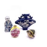 4 Chinese porcelain snuff bottles in various forms